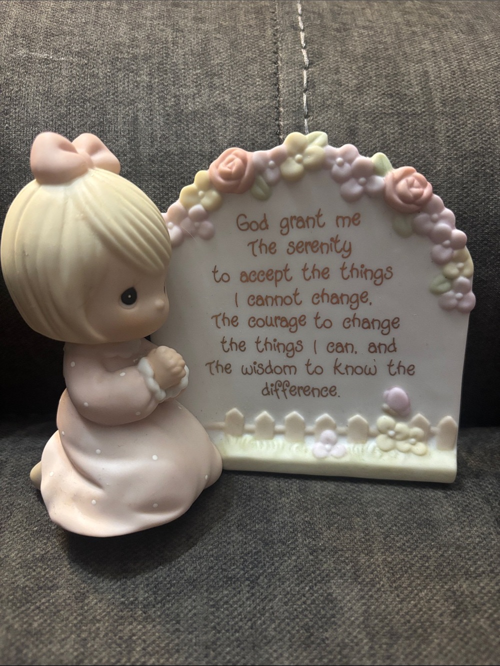 Precious Moments Pastel Pink Praying Girl Figurine with Serenity Poem Plaque